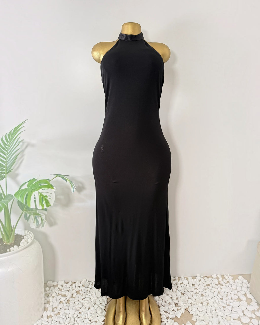 Orvaniwear Lauren Ralph Lauren black halter maxi dress with a satin choker collar and fitted floor-length silhouette